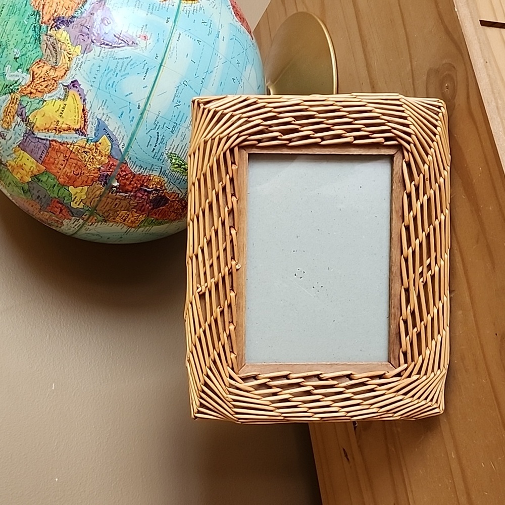Vintage IKEA Smicker rattan picture frame 4" by 6"